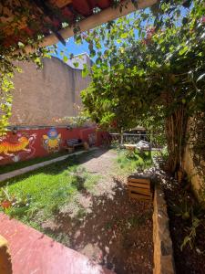 O grădină în afara Casa Jasmine