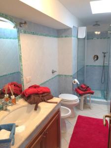 Ванная комната в Casetta Anacaprese