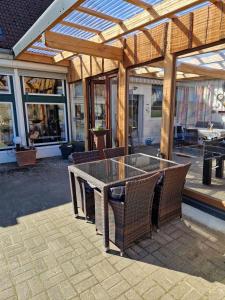 Fotografie z fotogalerie ubytování Großes Ferienhaus Nordhastedt 2- 6 Personen 16 km zur Nordsee 24 km Büsum 45km St Peter Ording v destinaci Nordhastedt
