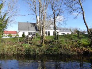 Loodusmaastik of the bed and breakfast lähedal