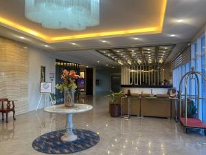 El lobby o recepción de Iloilo Gateway Hotel and Suites