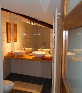 Et badeværelse på Sous les Marronniers