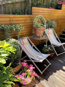 Zahrada ubytování Auckland Coastal Hideaway Castor Bay Beach