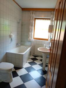 Kúpeľňa v ubytovaní Haus Christof private Ferienwohnungen Nähe Wörthersee und Ossiacher See
