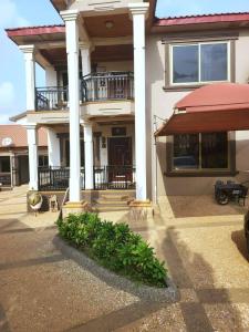 Bygningen som lejligheden ligger i + 27 billeder