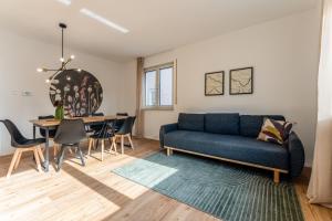 Ruang duduk di Lexapartments Altstadt zentral 80qm in Lorenz
