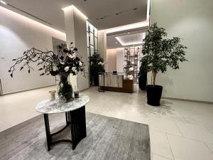 Ο χώρος του λόμπι ή της ρεσεψιόν στο Marassi Residence Bahrain