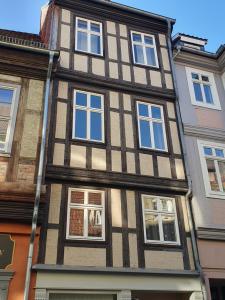 Το κτήριο όπου στεγάζεται  το διαμέρισμα