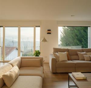 Posedenie v ubytovaní Areitio etxea - casa con jardin