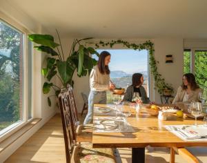 Nápoje v ubytovaní Areitio etxea - casa con jardin