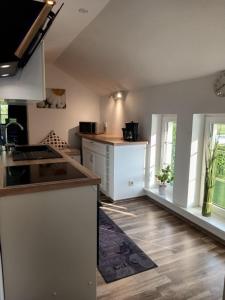 Fotografie z fotogalerie ubytování Ferienwohnung Wiesenblick v destinaci Scheggerott