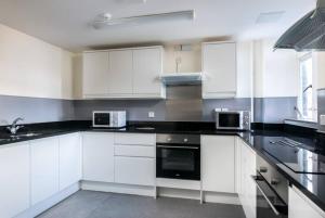 Kuchyň nebo kuchyňský kout v ubytování Ifor Evans Hall, Camden + 21 fotografií