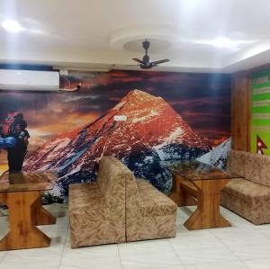 Ruang duduk di Pathivara Hotel