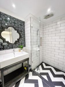 Koupelna v ubytování Venetian Signature Condo Pattaya