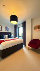 Katil atau katil-katil dalam bilik di Superb Apt at the Marina