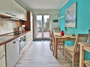 Η κουζίνα ή μικρή κουζίνα στο Ferienwohnung Schlei-Brise