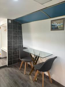 Fotografie z fotogalerie ubytování Couples Getaway Bus v destinaci Klorakas