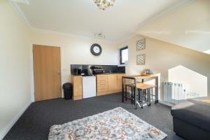 Kuchyň nebo kuchyňský kout v ubytování Ben View Apartments Flat A