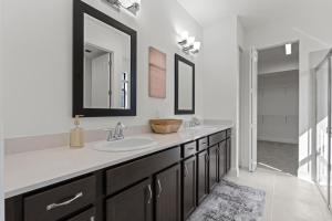 Φωτογραφία από το άλμπουμ του Gorgeous 5 bedrooms villa σε Loxahatchee