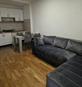 Kuchyň nebo kuchyňský kout v ubytování Apartmani NN