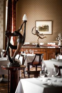 Restauracja lub miejsce do jedzenia w obiekcie Pałac Ciekocinko Hotel Resort & Wellness