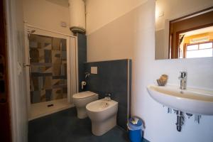 Koupelna v ubytování Hotel-Pensione 4 Stagioni + 37 fotografií