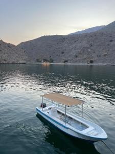 Billede fra billedgalleriet på Camping, Hiking and Dhow Trip- Musandam Uncovered i Dibba