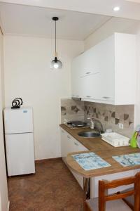 Φωτογραφία από το άλμπουμ του Megrooms στους Αγίους Σαράντα +32 φωτογραφίες