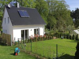 Holiday Home in Quetzin near Lake Plauer