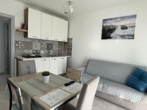 Kuchyň nebo kuchyňský kout v ubytování Wanderlust house