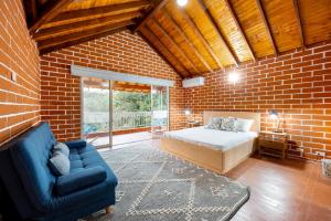 Giường trong phòng chung tại Finca Villa Salma - AC, Piscina, 21 Personas +62 ảnh