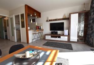 TV a/nebo společenská místnost v ubytování Sonnenschein Whg11 + 13 fotografií