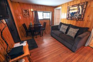 Istumisnurk majutusasutuses Triple R Cottages- 3 cabin