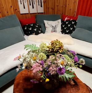A seating area at Chalet Bergmann
