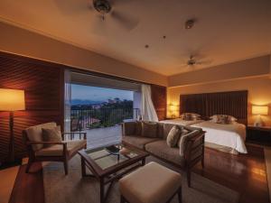 The Terrace Club Wellness Thalasso At Busena的休息区