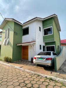 Το κτήριο όπου στεγάζεται  η παραθεριστική κατοικία