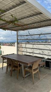 Balkon lub taras w obiekcie Modern, large and equipped