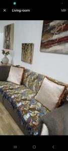 Seating area sa Studio room transient neo Calapan