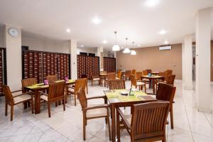 Posezení v ubytování Samawa Transit Hotel