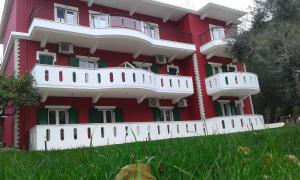 Budova, kde se aparthotel nachází