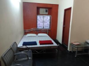 Gallery image of Central Guest House in Kolkata