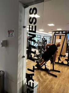 Γυμναστήριο ή/και όργανα γυμναστικής στο Real Residence coworking, conforto e piscina para até 5 pessoas