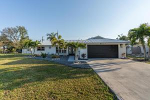 Το κτήριο όπου στεγάζεται  η παραθεριστική κατοικία