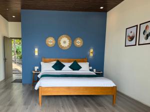 Katil atau katil-katil dalam bilik di Royal Touch Beach Huts