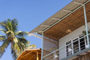 Balkoni atau teres di Royal Touch Beach Huts