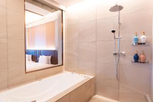 Hotel Springs Makuhari Premier的一间浴室