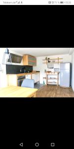 Dapur atau dapur kecil di Ferienwohnung Dörnberg erleben mit Tiere bei Winterberg