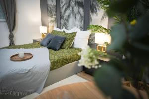 Giường trong phòng chung tại Urban Chic Hypercentre, Spa double