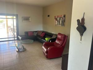 Un lugar para sentarse en Villa, Netanya