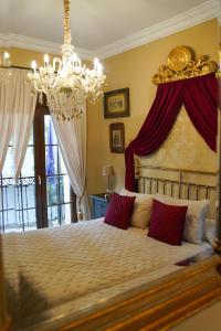 سرير أو أسرّة في غرفة في Hotel Boutique Casa Veracruz